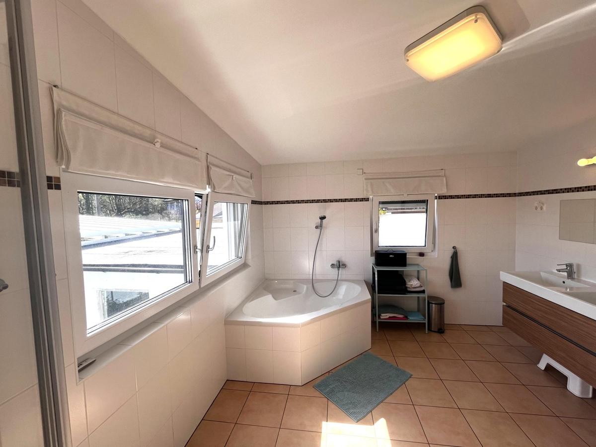 24 OG - Badezimmer