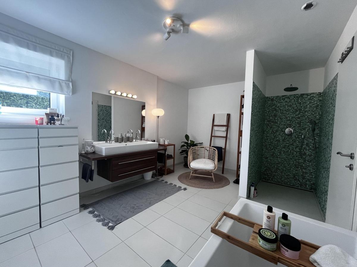 36 UG Badezimmer