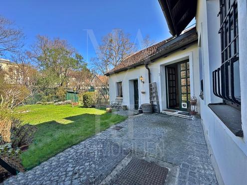 Gartenwohnung(en) in ehem. Fuhrwerker-/Winzerhaus **Hauscharakter**