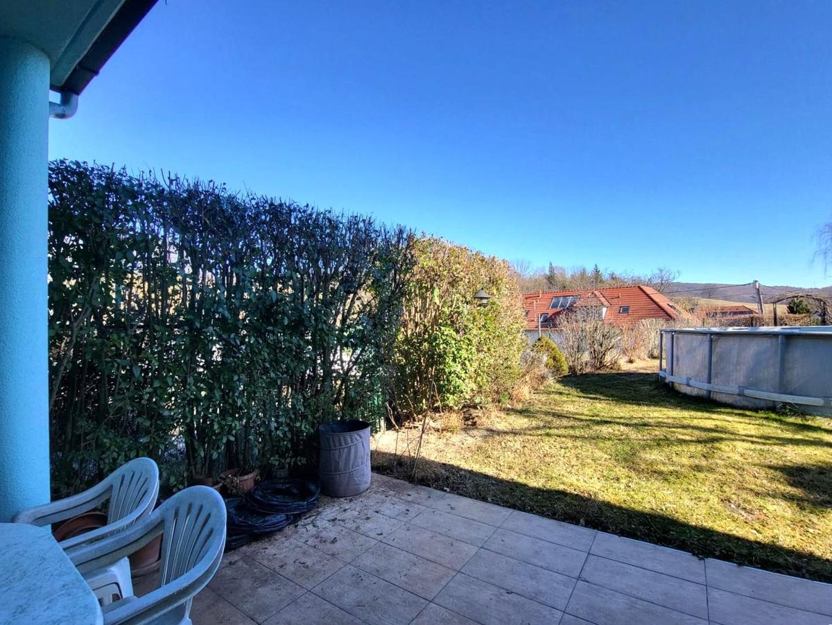 Gartenansicht u. Terrasse