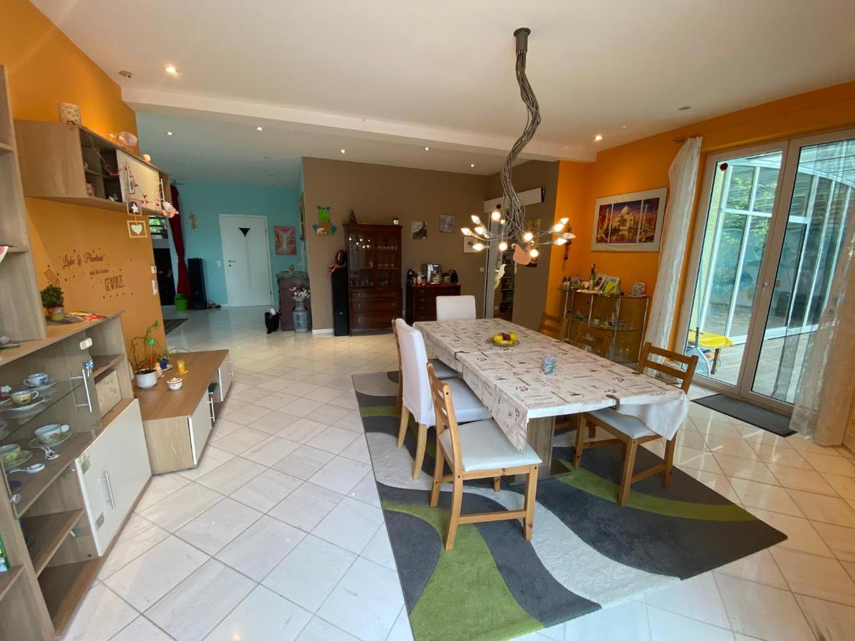 12 Wohnzimmer 1 Ebereich  EG
