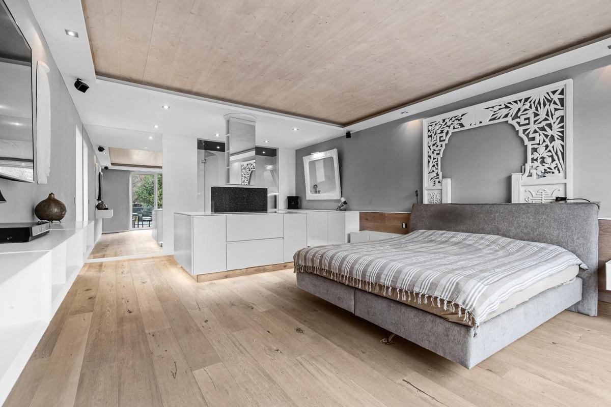 Master Bedroom, 1. OG