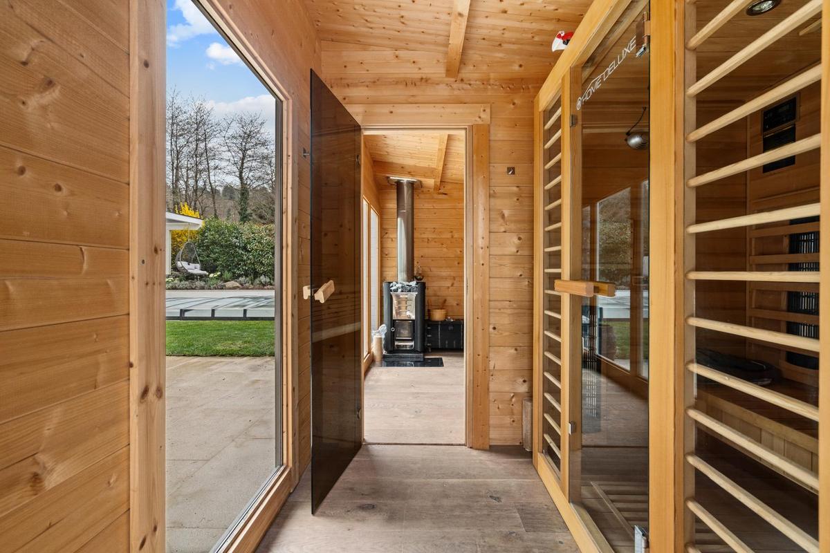 Wellness mit Infrarotkabine und Sauna