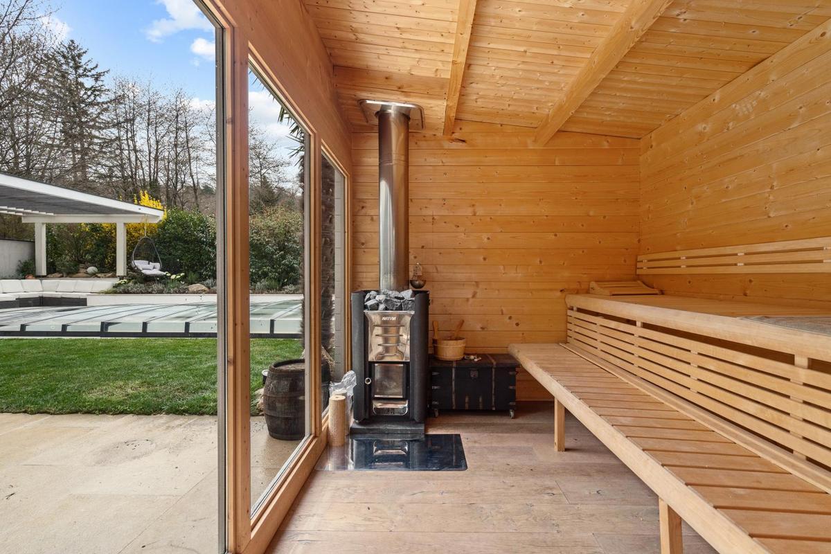 Wellness mit Infrarotkabine und Sauna