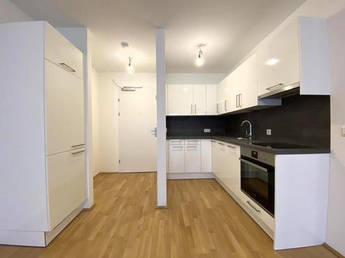 Ab 01.07. in der Koloniestraße... Hochwertige Neubauwohnung mit super-großem Balkon