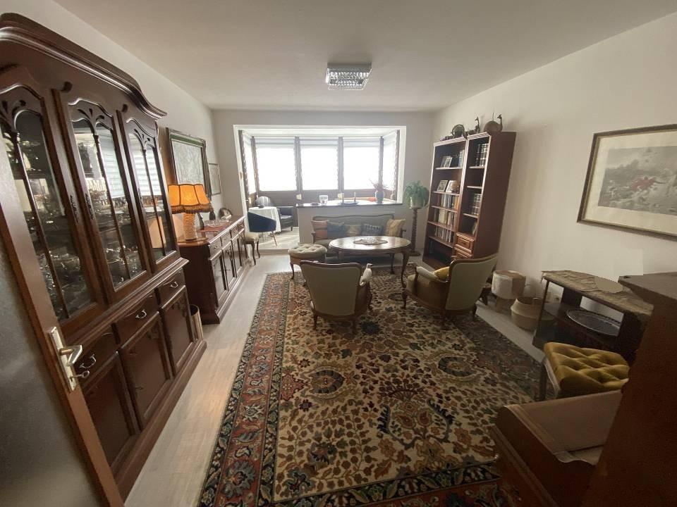 09 Wohnzimmer b