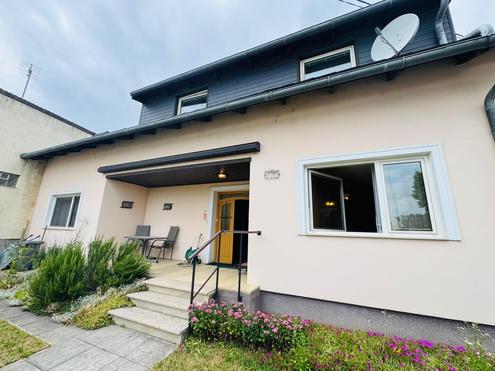 "Miete? Nein Danke! Viel Haus fürs Geld ? und Platz für alle!"