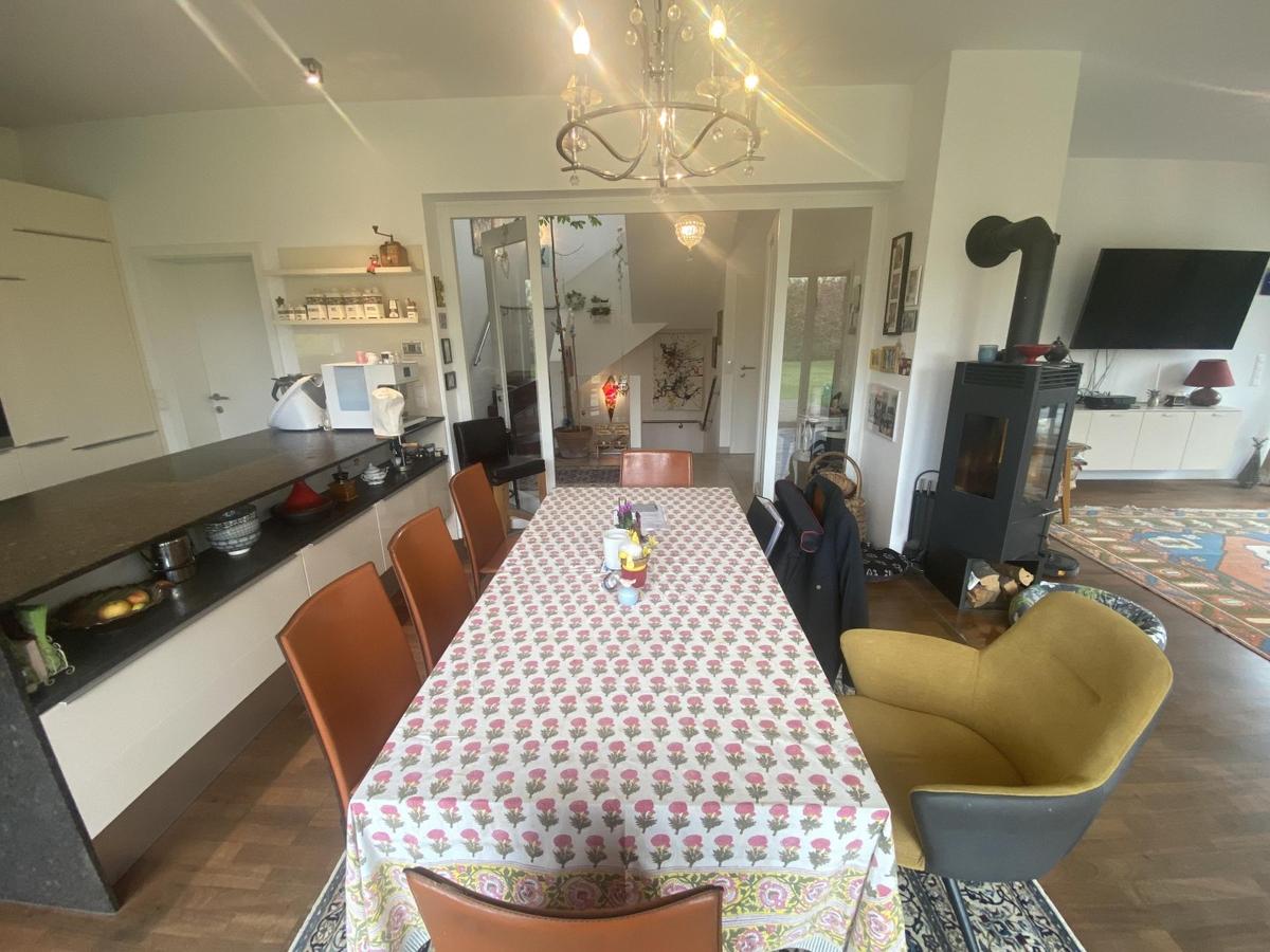 7 Wohnzimmer b