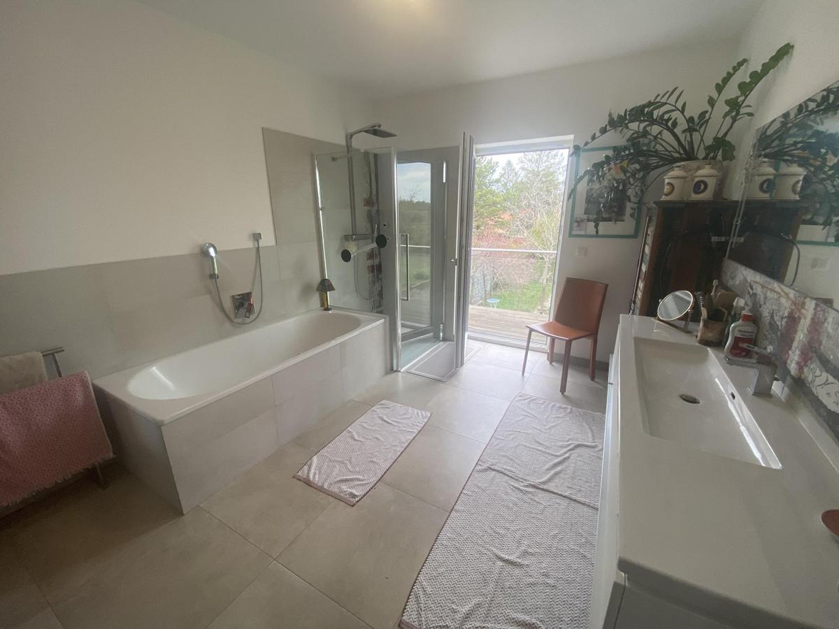 20 Badezimmer OG