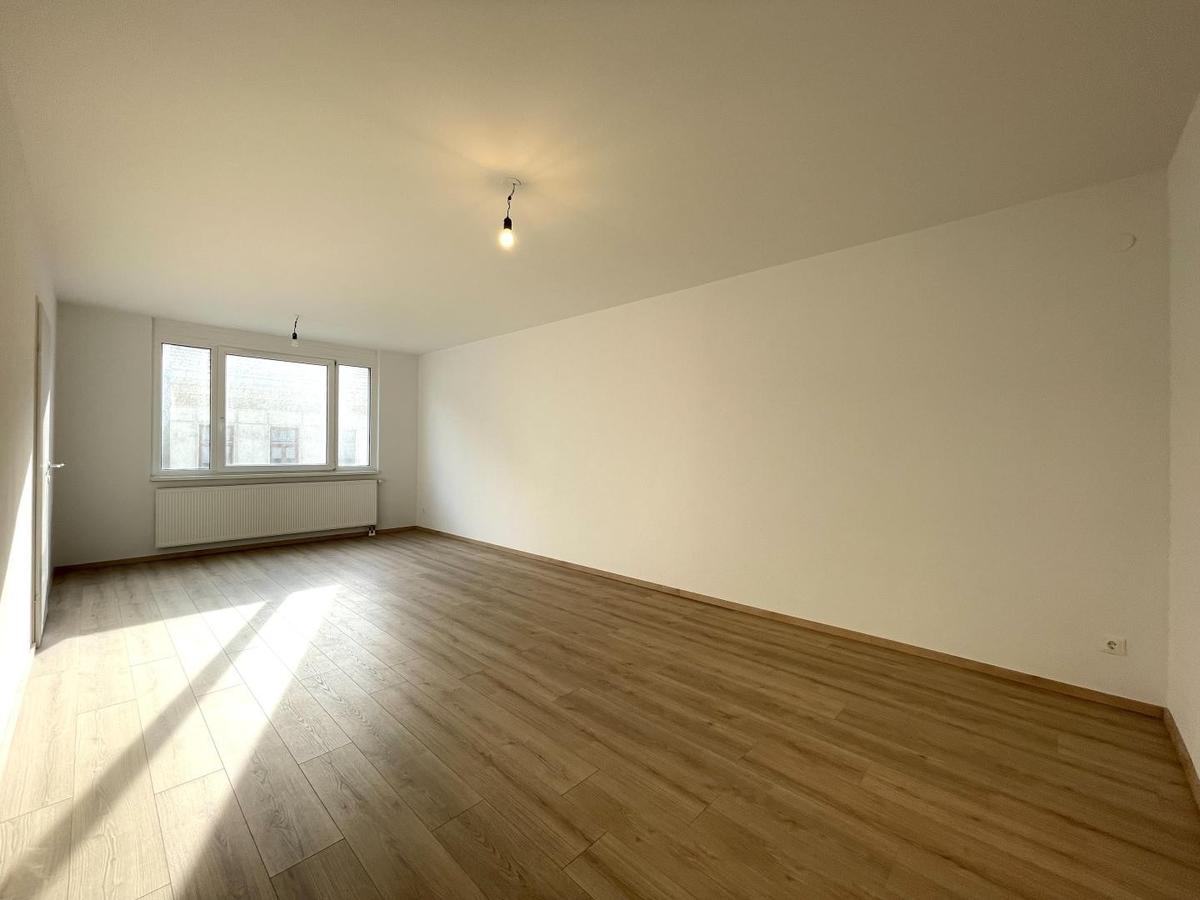 grozgiges Wohnzimmer