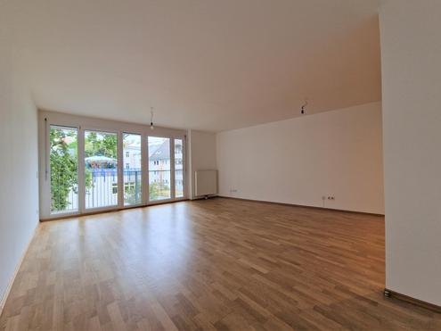 Schöne 3 Zimmer Neubauwohnung mit 5m² Balkon