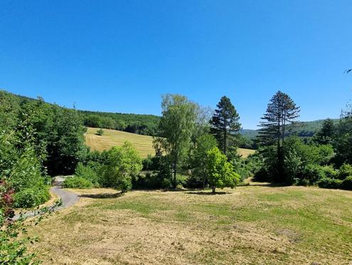 RARITT - IDYLLE PUR!! LANDHAUS MIT AUSBLICK IN SONNIGER RUHELAGE