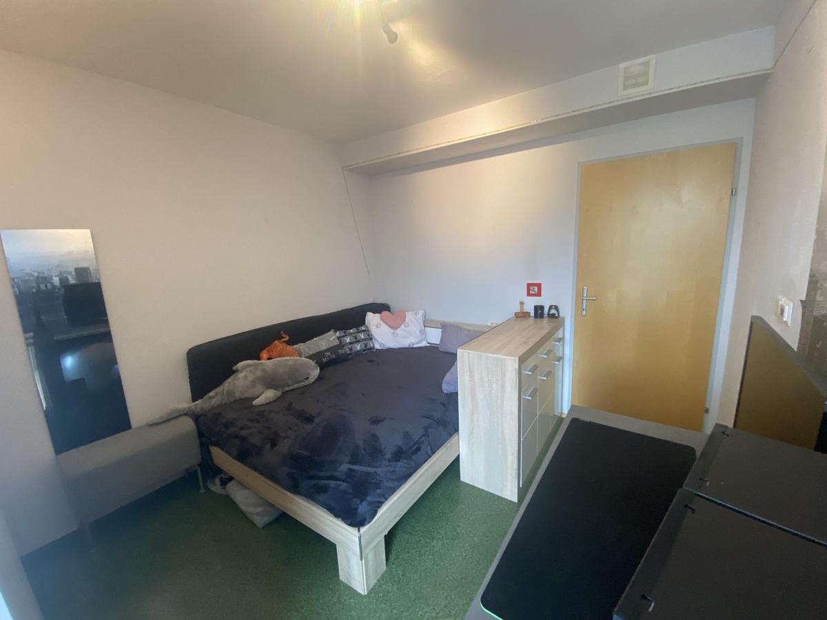 10 Schlafzimmer 2 a