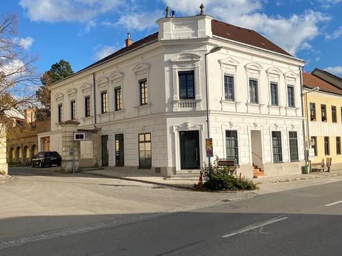 "Saniertes Jahrhundertwendehaus bei Tulln"