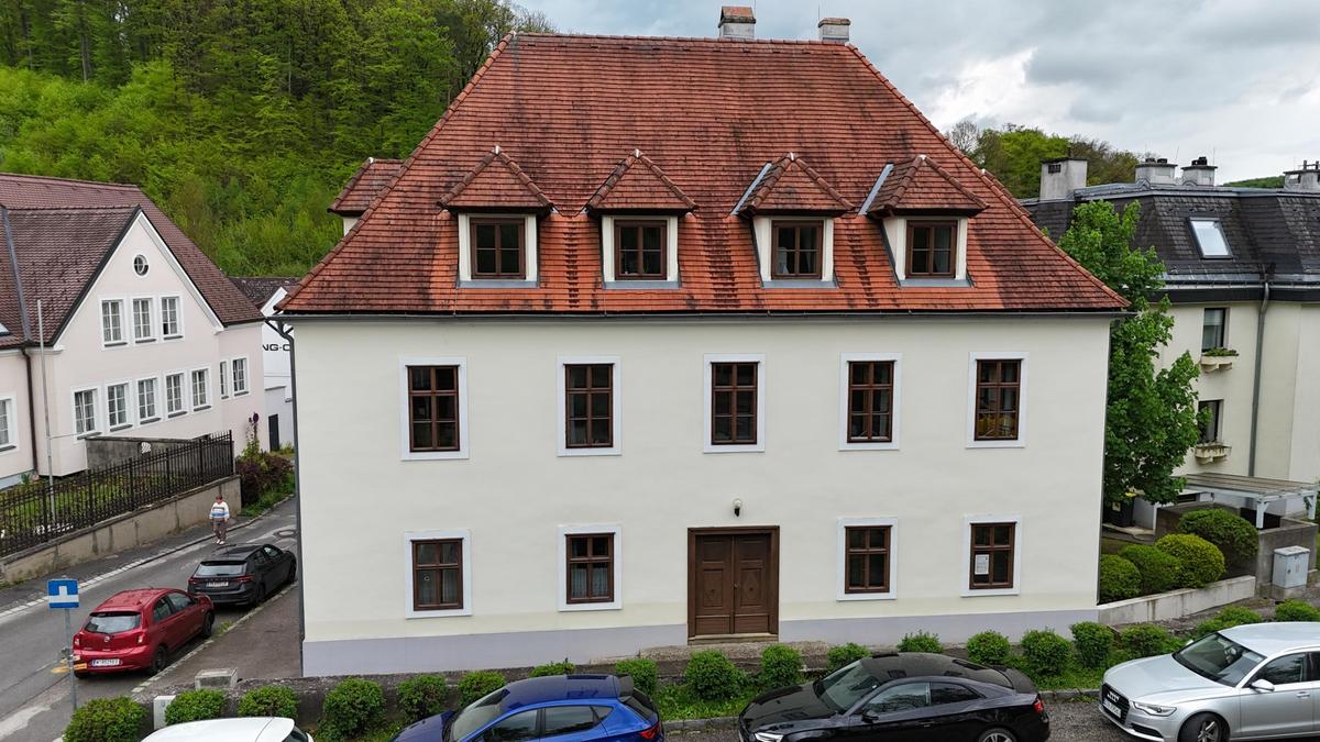 1 Wohnhaus a