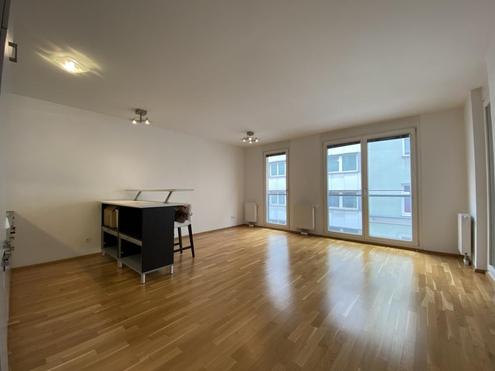 Super aufgeteilte 2-Zimmer Wohnung mit Loggia in AKH Nähe