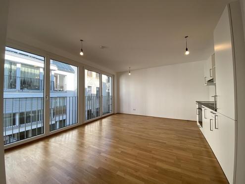 HOFSEITIG RUHIG!!! 2-Zimmer Wohnung in Top-Lage