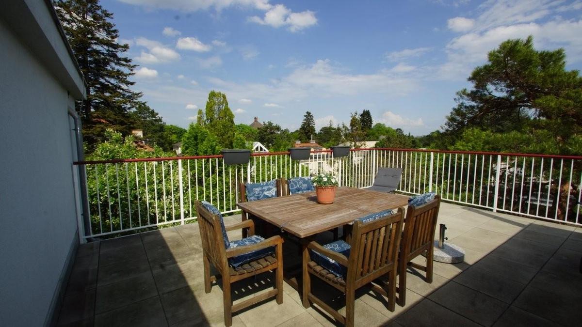 2 Dachterrasse 1130
