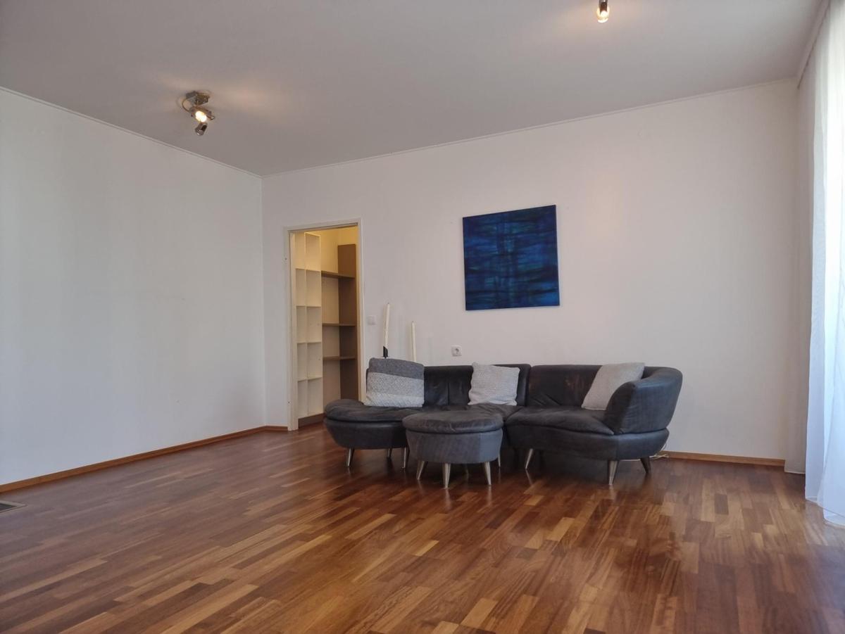 09 Wohnzimmer