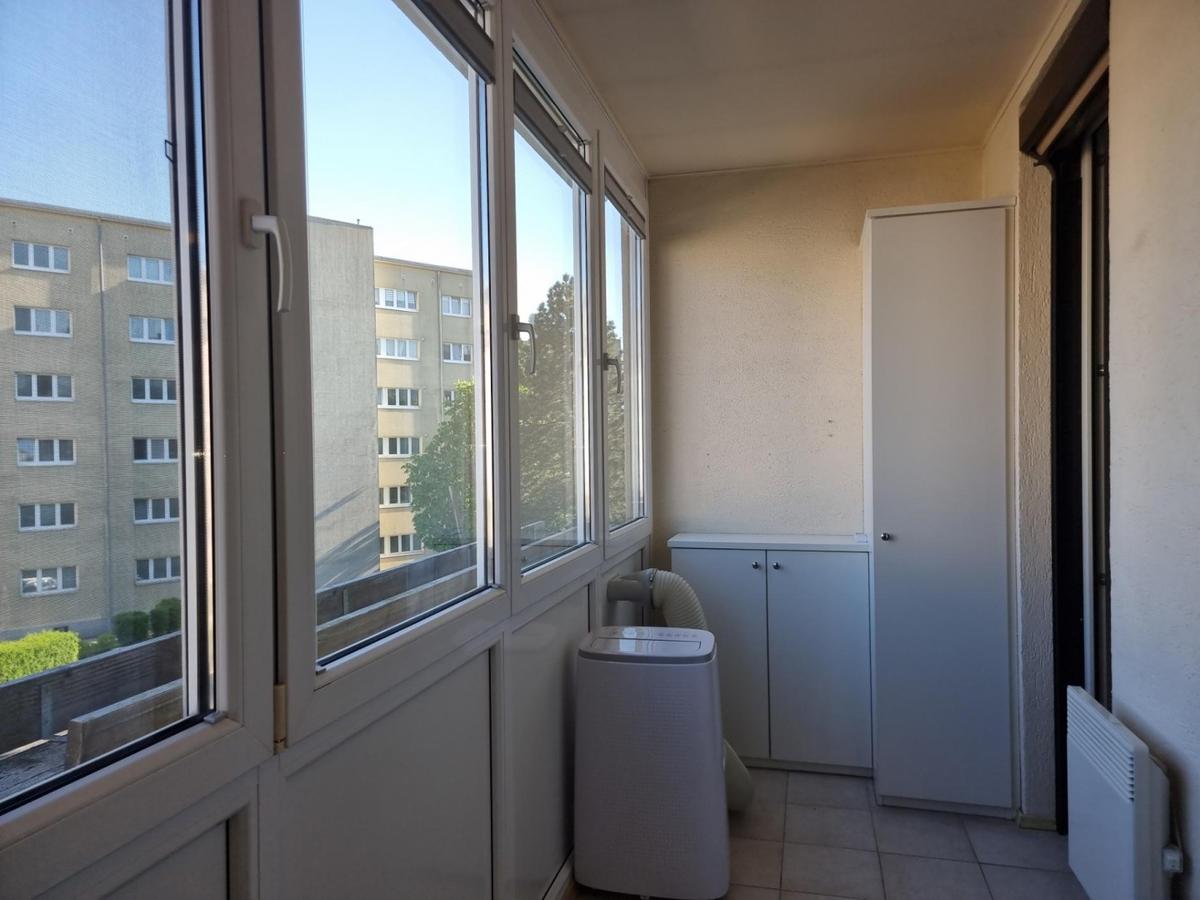11 Loggia