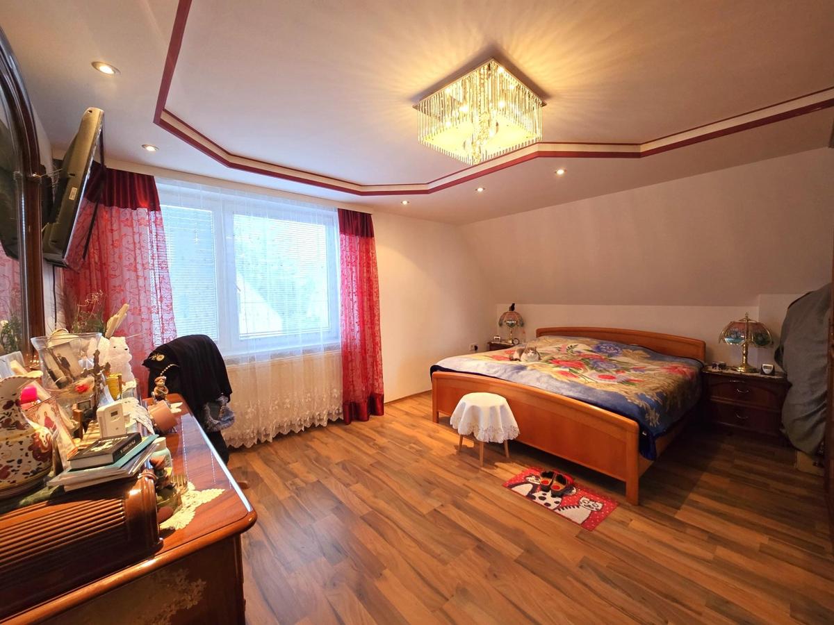 Schlafzimmer OG