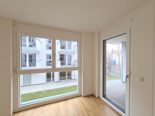 Ab sofort verfügbar in der Koloniestraße! Top-moderne 2 Zimmer Wohnung mit 6m² Balkon!