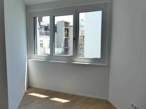 Moderne 2-Zimmer Wohnung mit Loggia // Zw. Burggasse und Neustiftgasse // ab AUGUST!!
