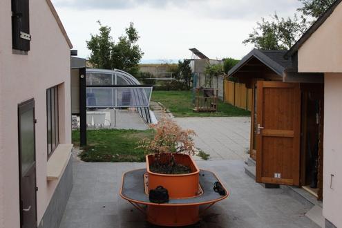 "Landhaus mit Pool und großem Garten"