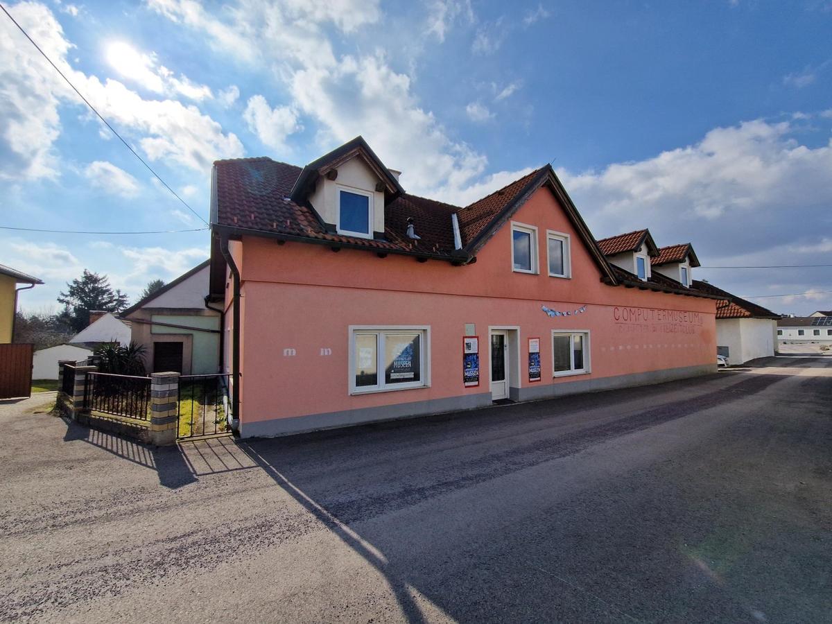Haus Aussen 2