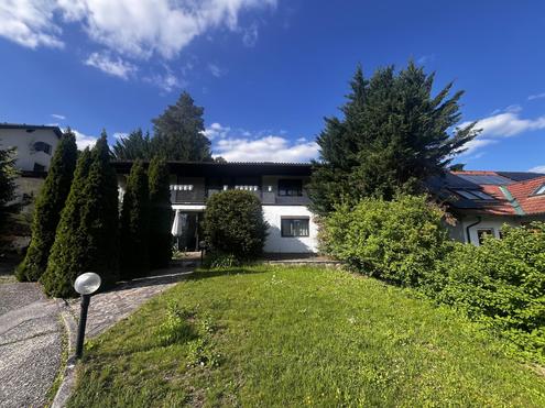 "Solides Haus mit herrlichem Ausblick"