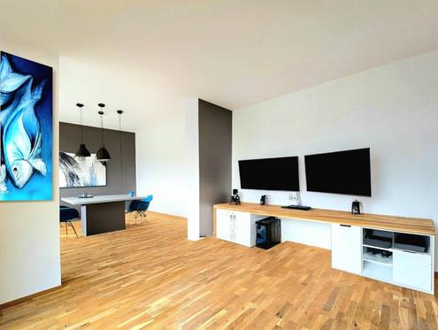 "Helles, einladendes Büro mit idealer Anbindung!"