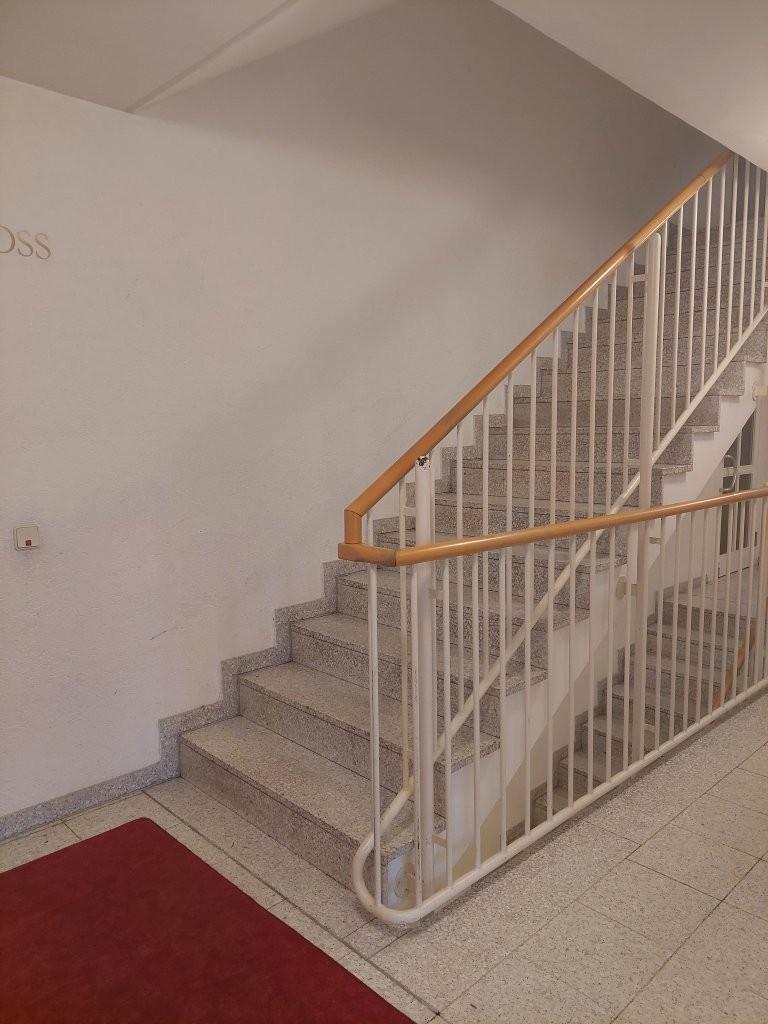 14 Stiegenaufgang 1130