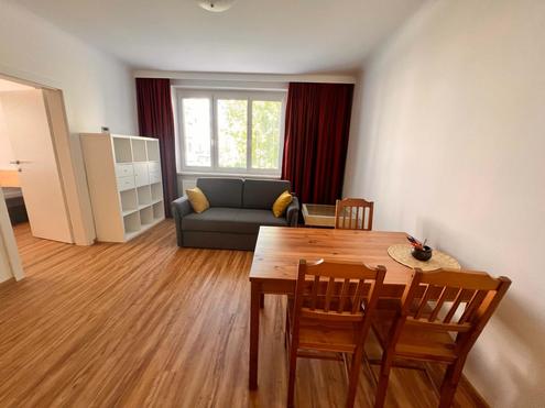 "Teilmöblierte 2-Zimmer-Wohnung in ruhiger Lage in 1140 Wien!"