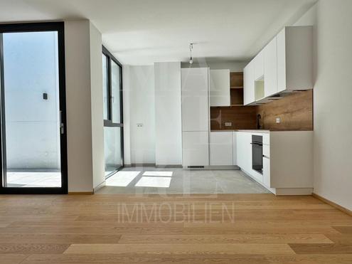 ERSTBEZUG 3-Zimmer Wohnung mit Terrasse nähe AIS