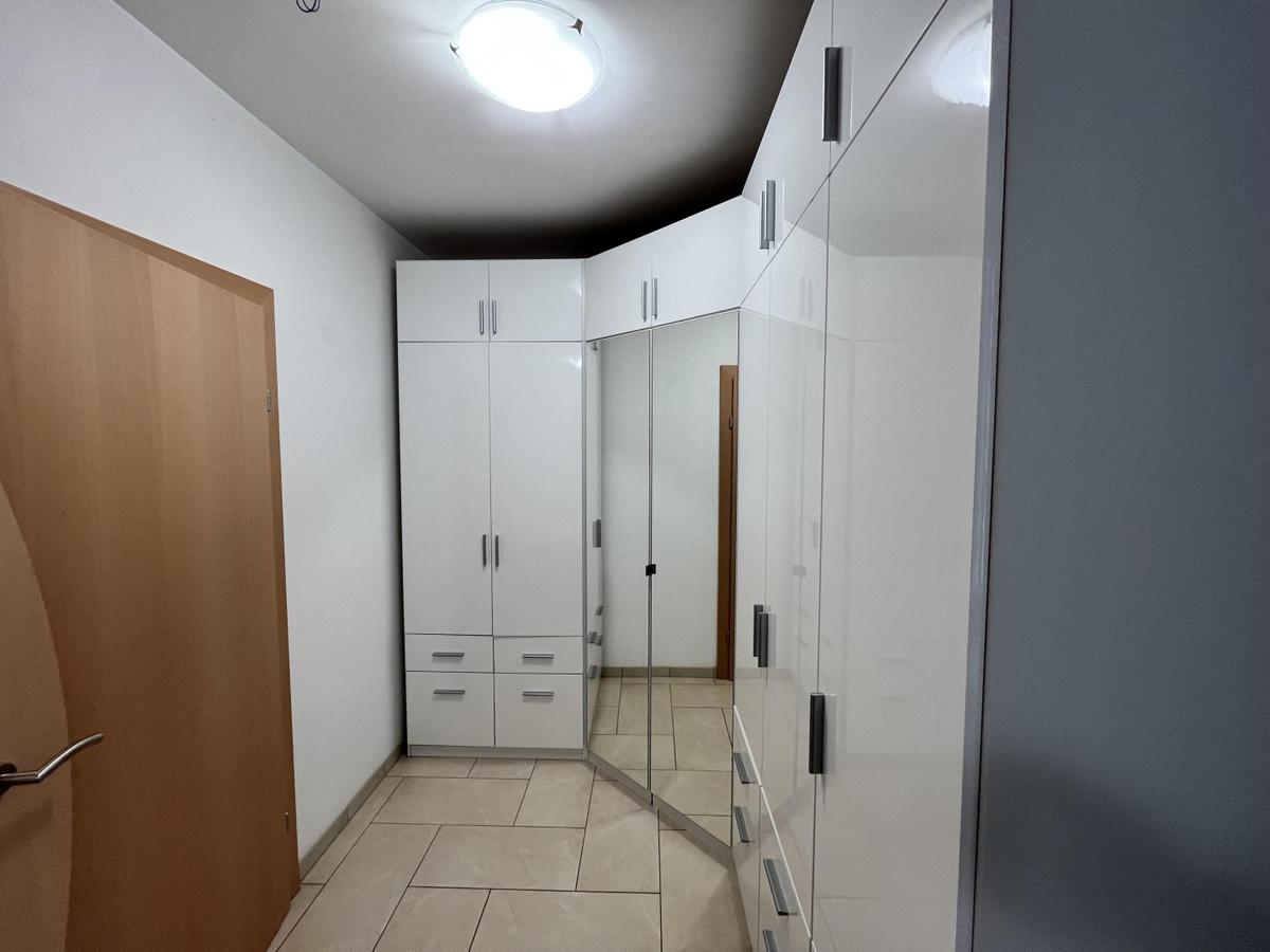 Schrank Wohneinheit 3