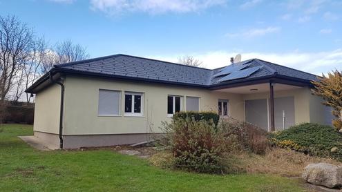 CHARMANTES EINFAMILIENHAUS MIT SCHÖNEM GRUNDSTÜCK