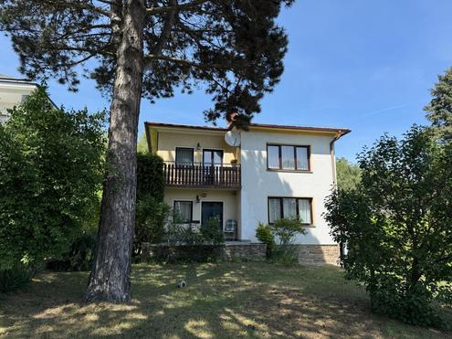 "großes Einfamilienhaus im Villenviertel!"