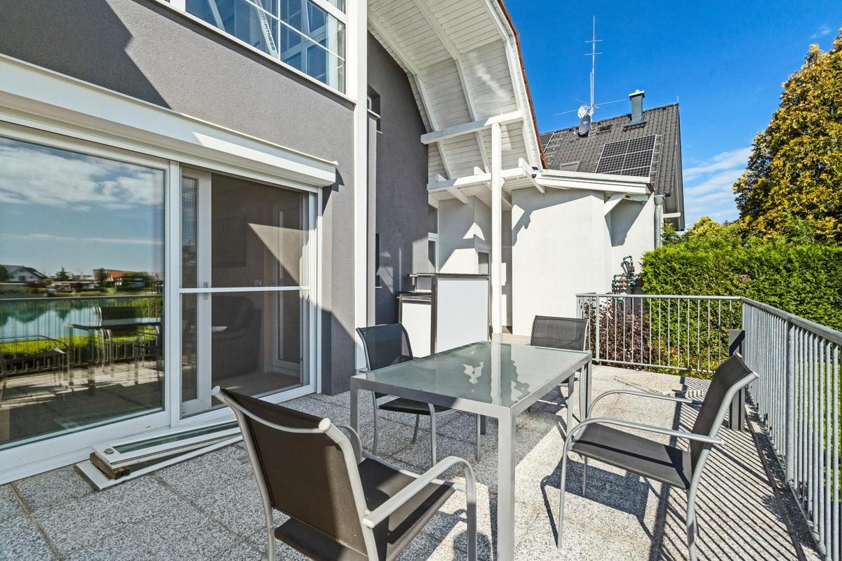 24. Terrasse