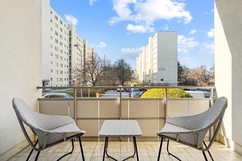 "3-Zimmer-Wohnung mit Loggia & Garagenplatz in Top-Lage ? Kagraner Platz"