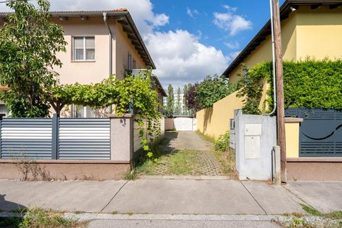 "4 Zimmer - Ruhige Lage in der Nähe der U1!"
