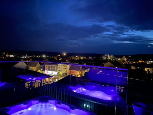 Luxurise Mezzaninwohnung mit einmaligem Ausblick - Ein Zuhause fr Anspruchsvolle!