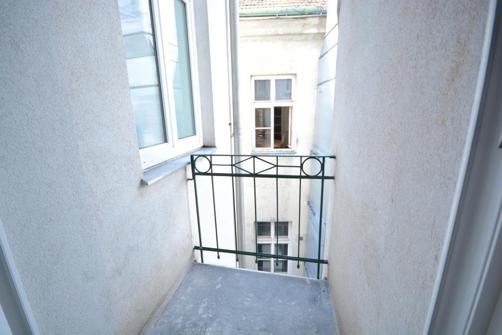 kleiner Hof-Balkon