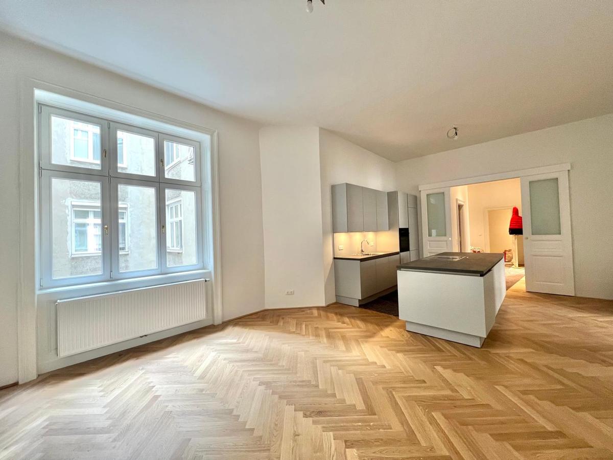 Ezimmer mit offener Kche