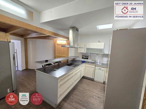 Charmante 4 Zimmer - Wohnung  auf 105m mit separater Kche und eigenem Hof in top Lage 1110 Wien