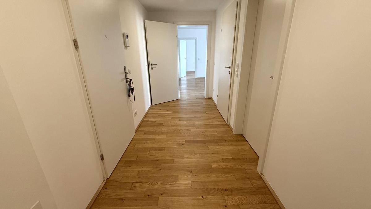 Vorraum - viel Platz fr Garderobe