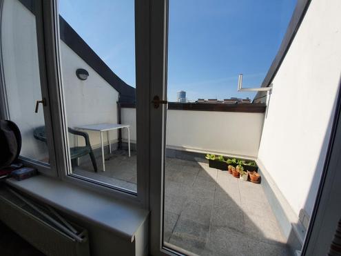 Dachwohnung Augartennähe - U2 Nähe
