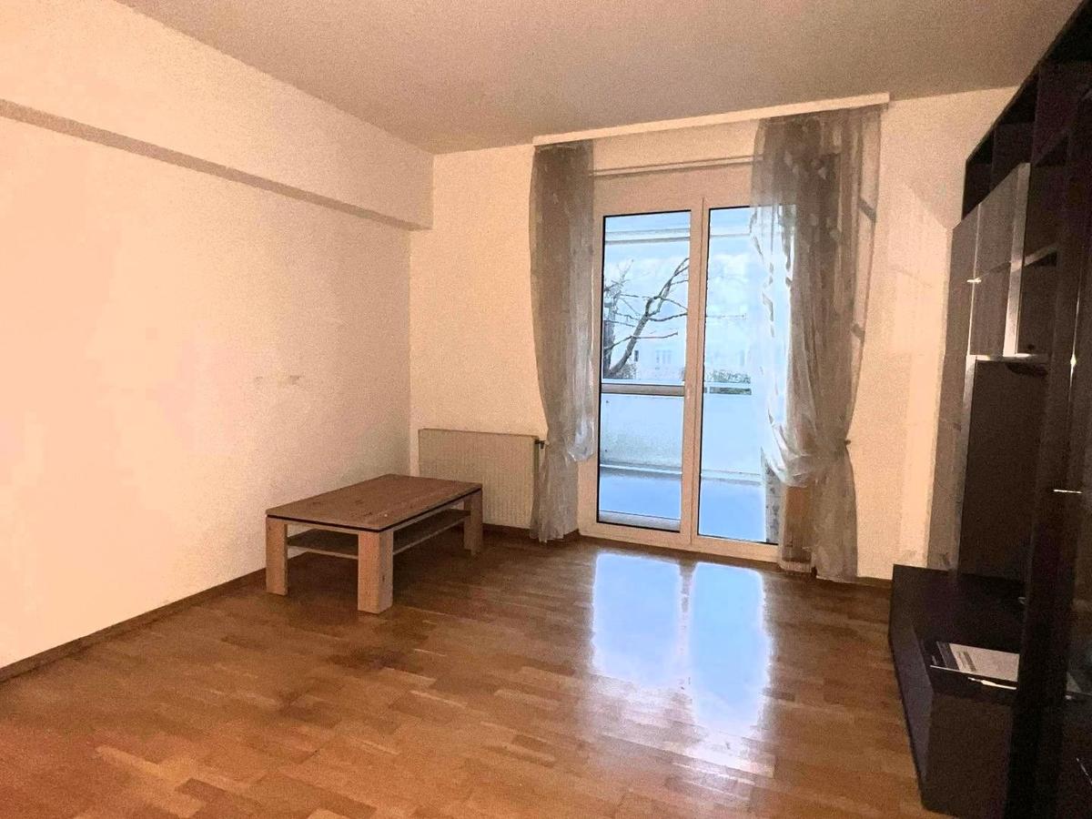 02 Wohnzimmer