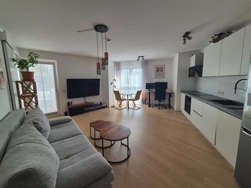 +"2 Zimmer, new, 5 m² Balkon"