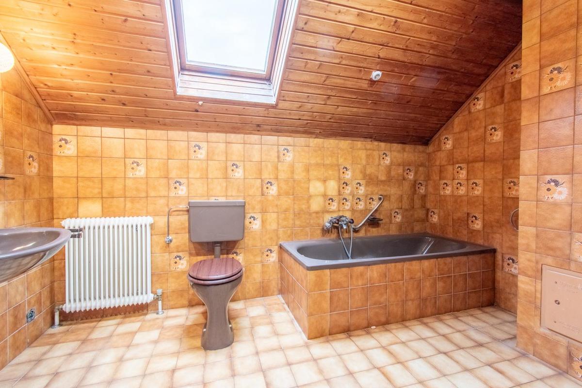 Bild 9, Badezimmer OG