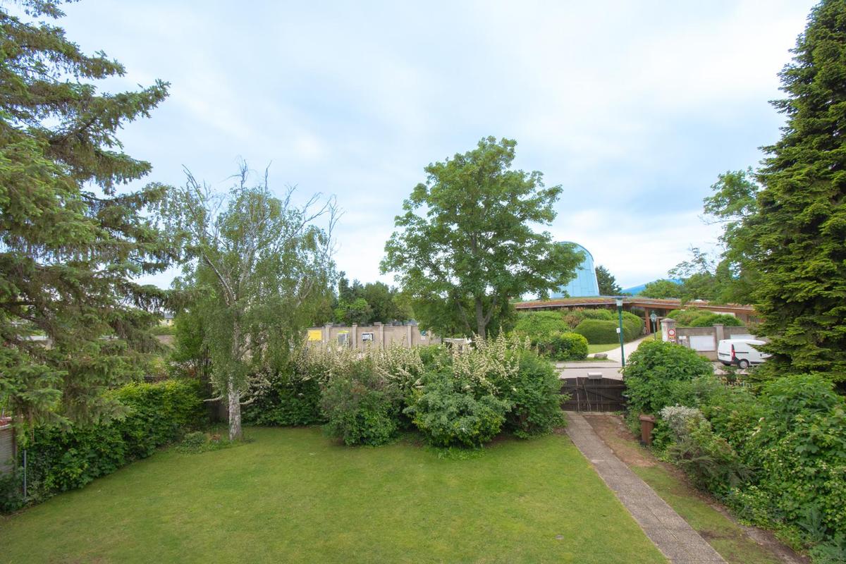 Bild 11, Ausblick von der Loggia